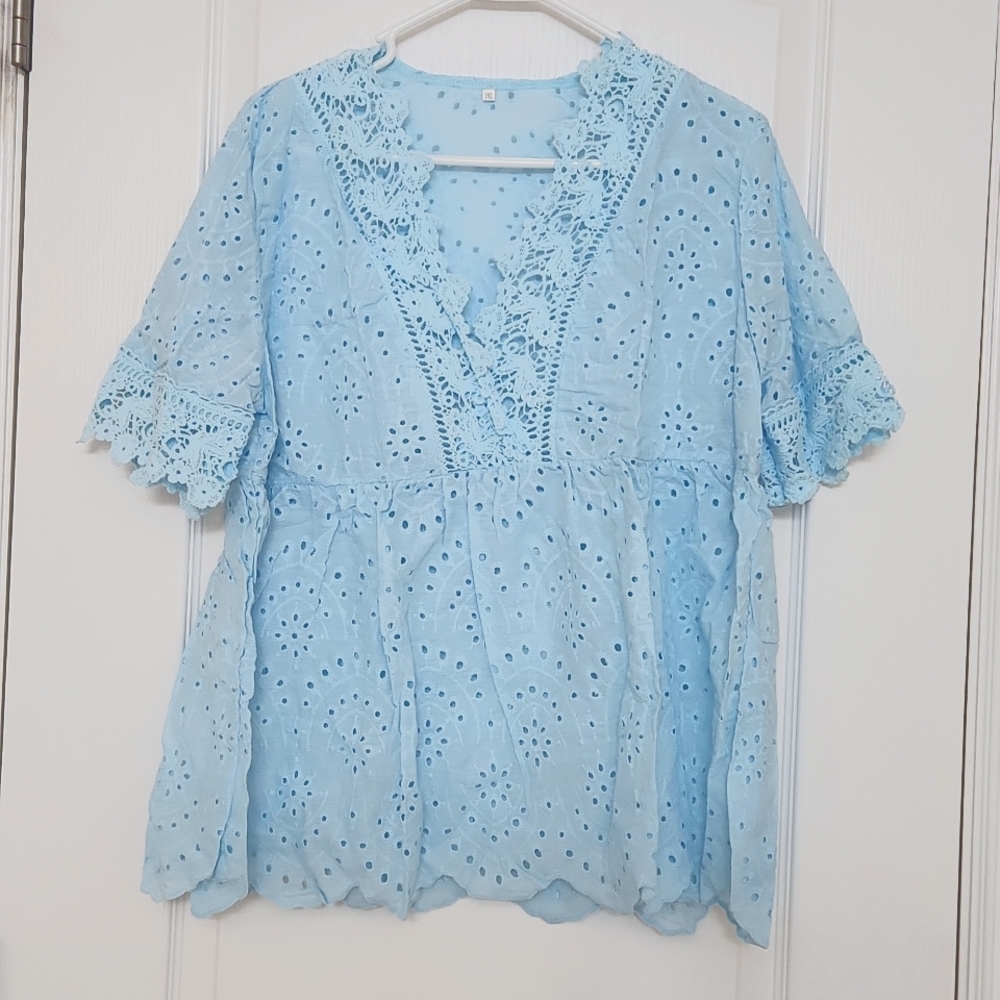 NWT 1XL Shein baby blue eyelet top